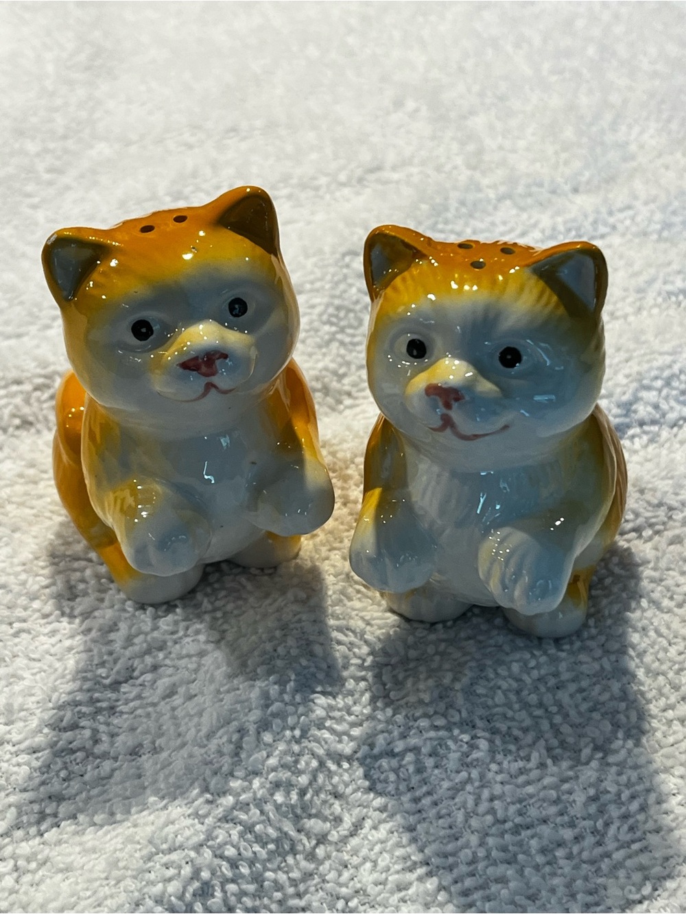 Ceramic Orange & White Cat Salt and Pepper Shakers
